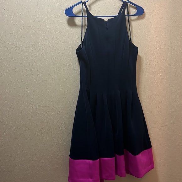 Vince Camuto Strapped Dress - Picture 3 of 3